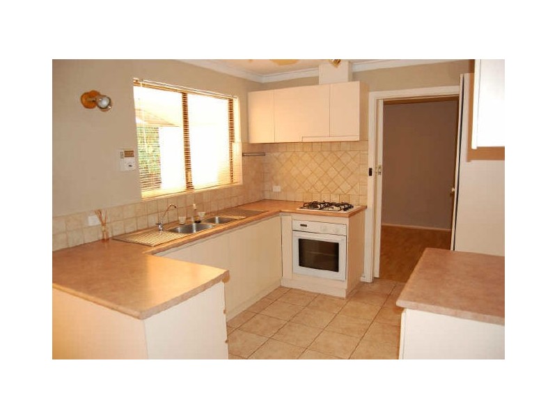 41 Hibbertia Crescent, Riverton QLD 4385