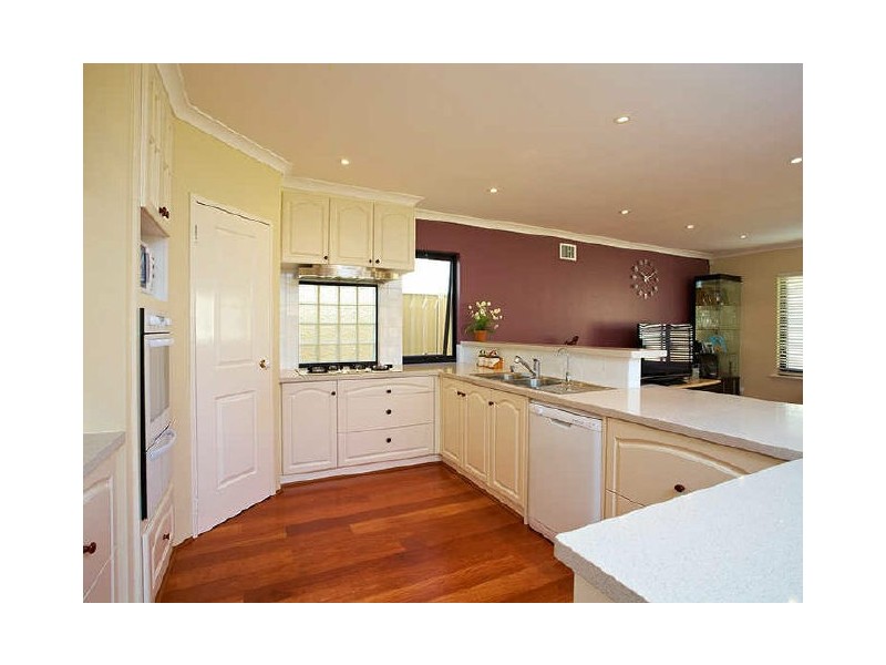 5 Dixon Street, Kardinya WA 6163