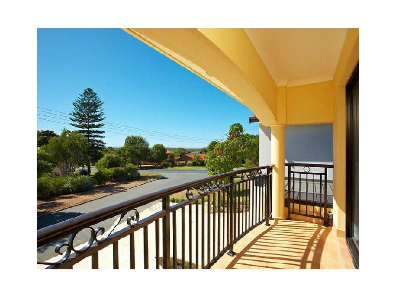 5 Dixon Street, Kardinya WA 6163