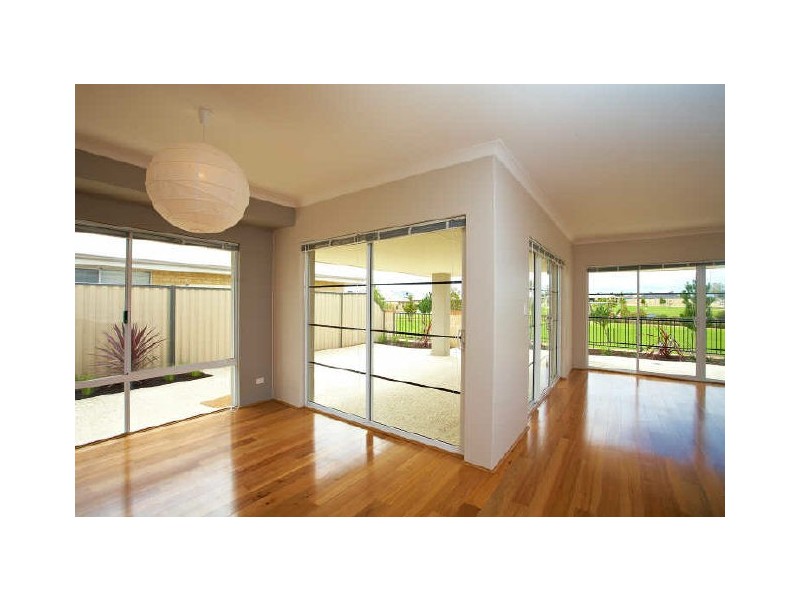 7 Mugo Lane, Aubin Grove WA 6164