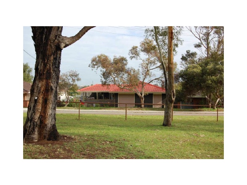 7 Cade Street, Hamilton Hill WA 6163