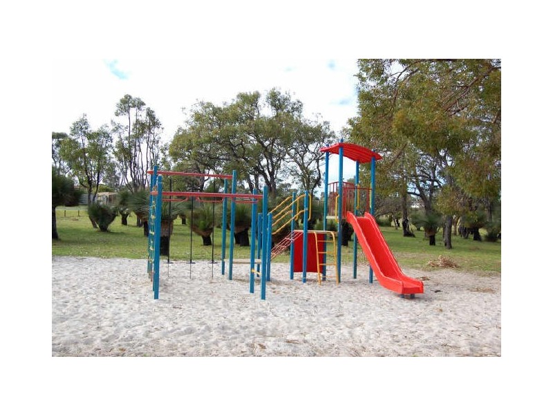 7 Cade Street, Hamilton Hill WA 6163