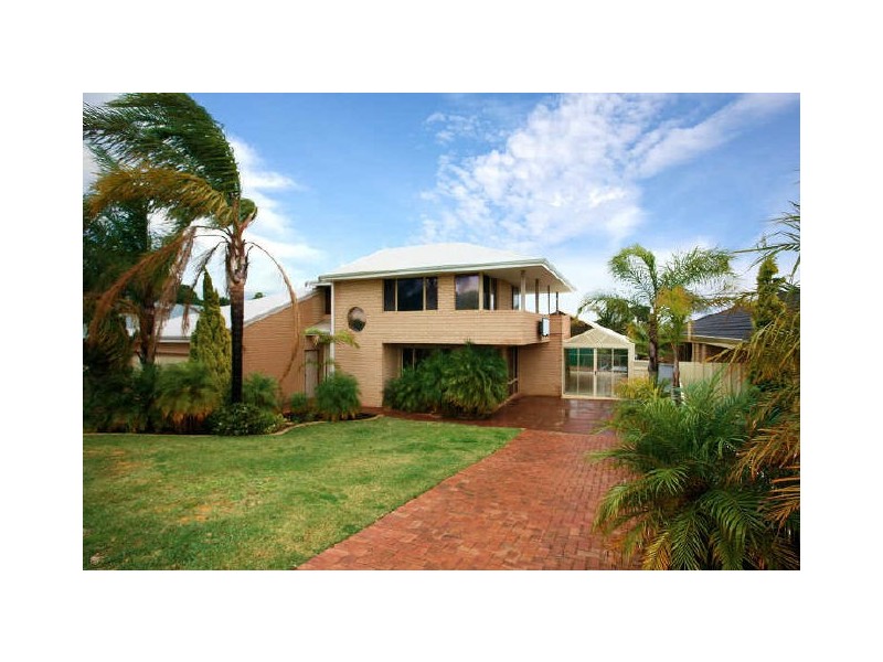 10 Cusack Way, Kardinya WA 6163