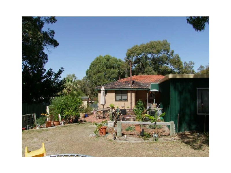 14 Rinaldo Place, Coolbellup WA 6163