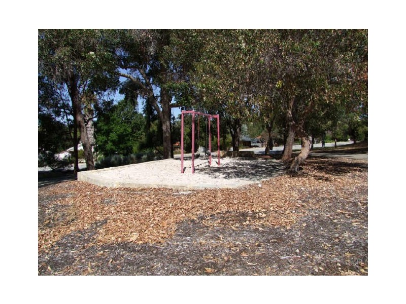 14 Rinaldo Place, Coolbellup WA 6163