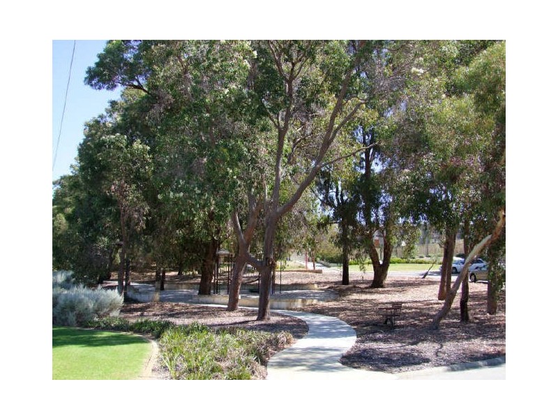 14 Rinaldo Place, Coolbellup WA 6163