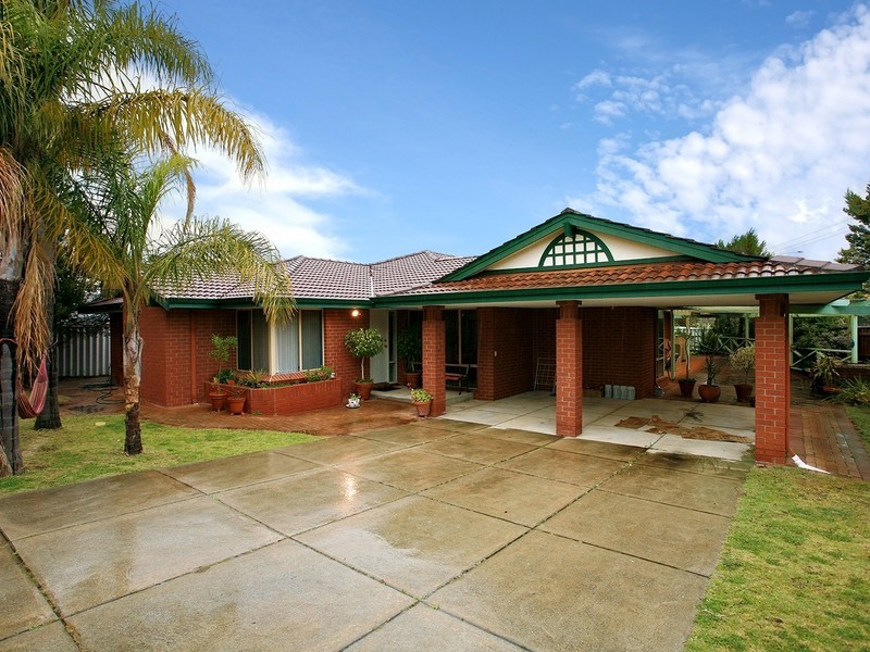 20 Sandover Crescent, Winthrop WA 6150