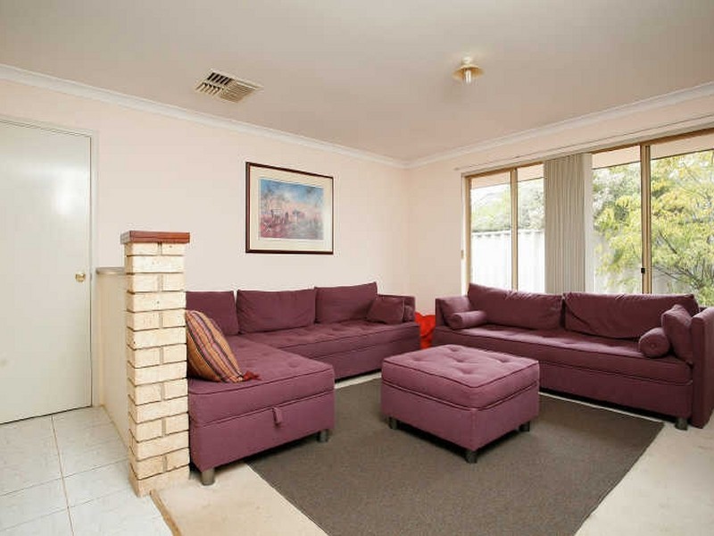 20 Sandover Crescent, Winthrop WA 6150