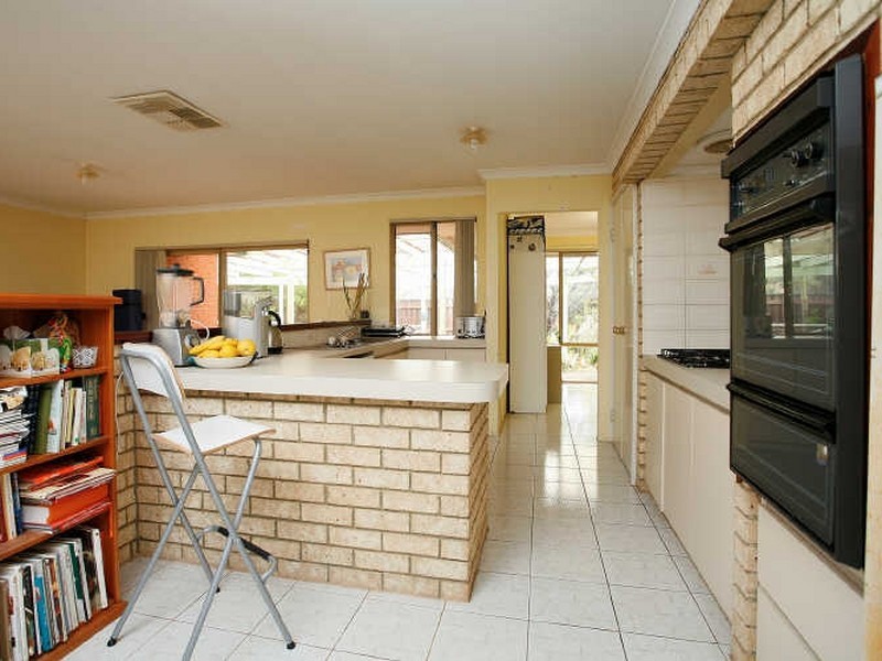 20 Sandover Crescent, Winthrop WA 6150