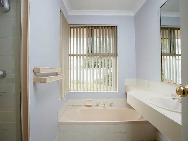 20 Sandover Crescent, Winthrop WA 6150