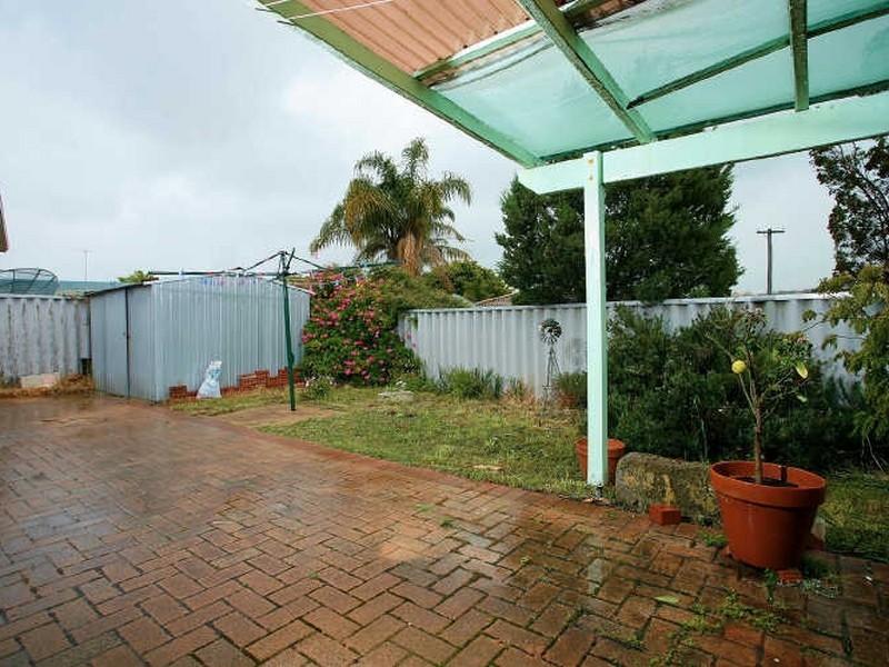 20 Sandover Crescent, Winthrop WA 6150