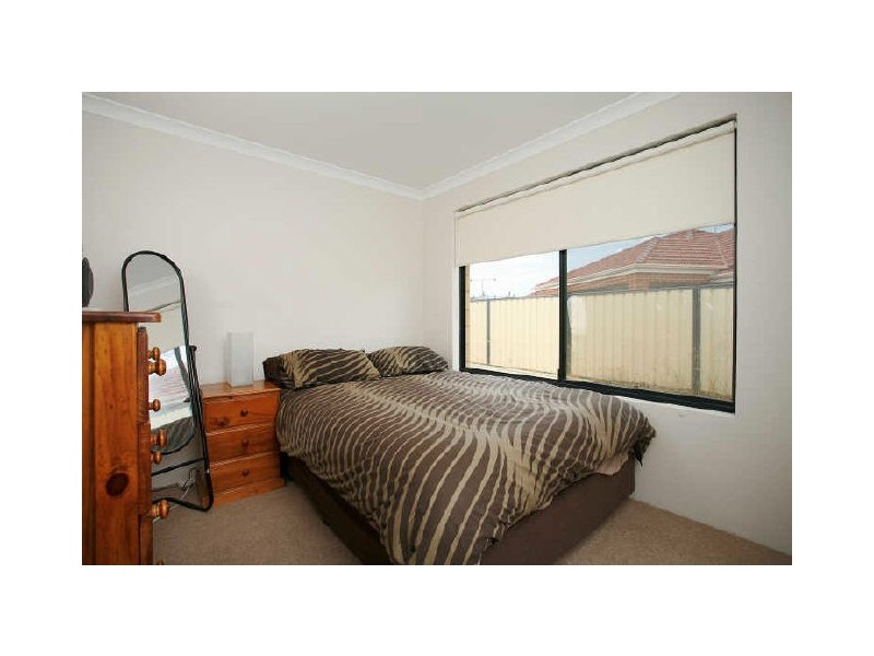 319 Wentworth Parade, Success WA 6164