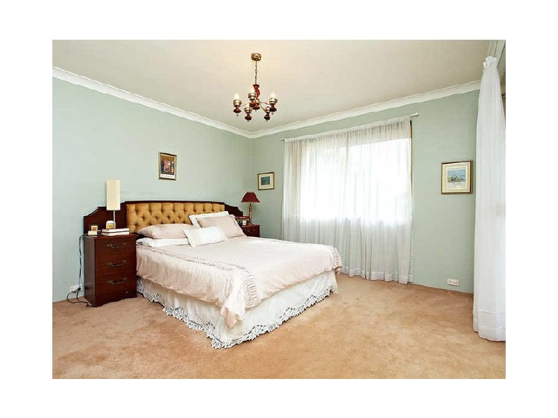 2 Foxcroft Court, Kardinya WA 6163