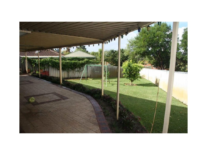 27 Conigrave Road, Yangebup WA 6164