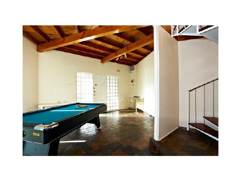 17 Pine Grove, Kardinya WA 6163