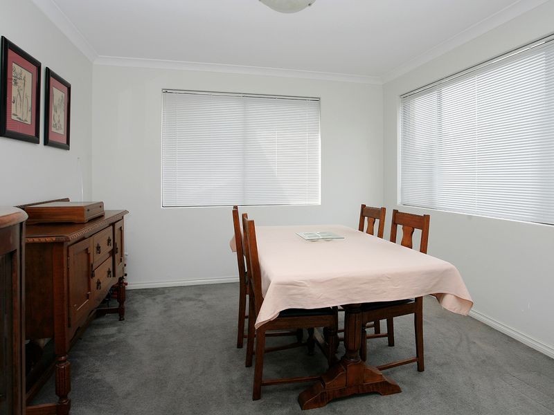 65 Crossland Way, Kardinya WA 6163