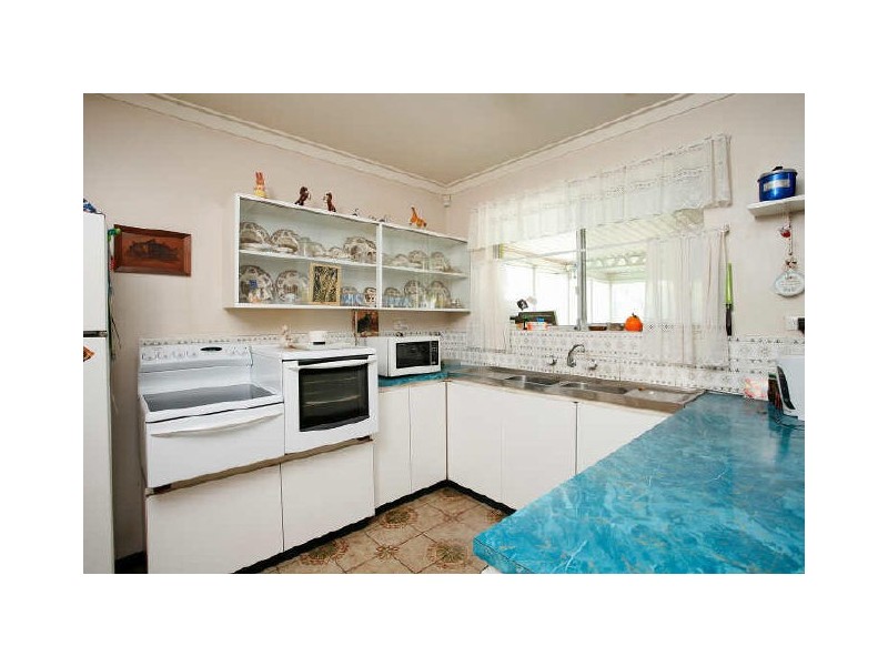 8 Kidson Street, Kardinya WA 6163