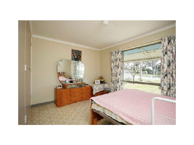 8 Kidson Street, Kardinya WA 6163