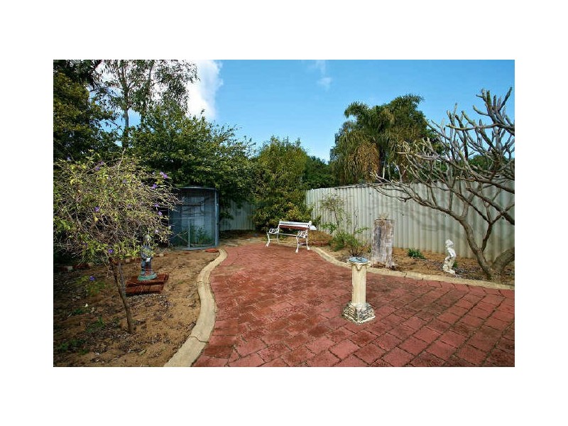 8 Kidson Street, Kardinya WA 6163