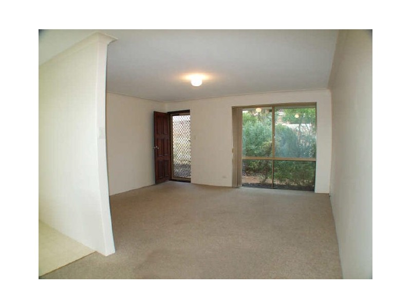 11/1-3 Stanbury Place, Kardinya WA 6163