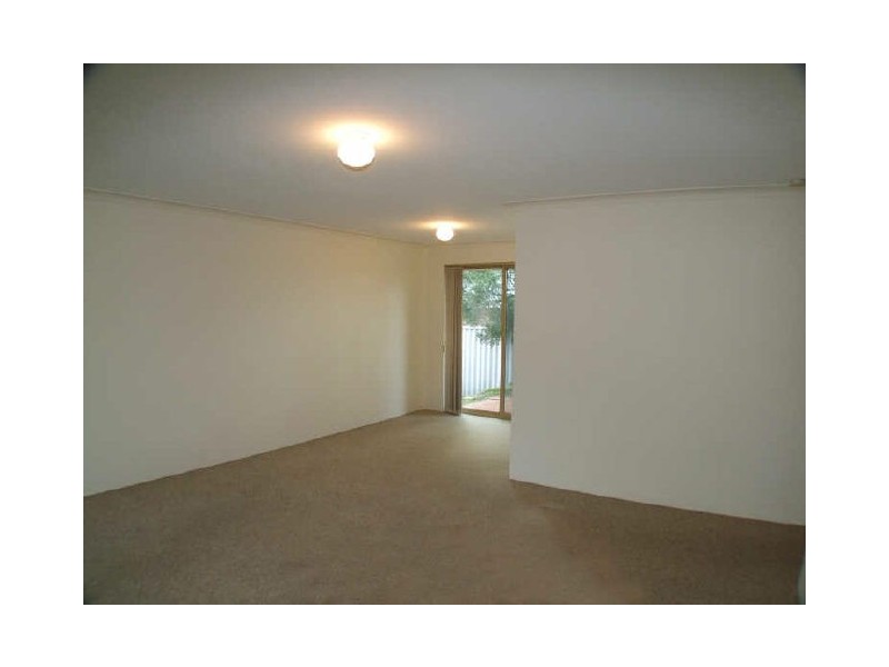 11/1-3 Stanbury Place, Kardinya WA 6163