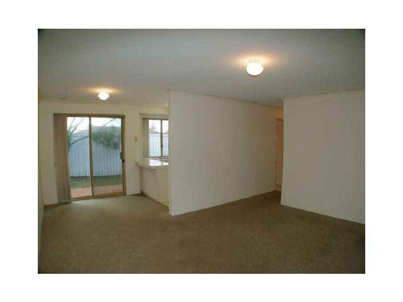 11/1-3 Stanbury Place, Kardinya WA 6163