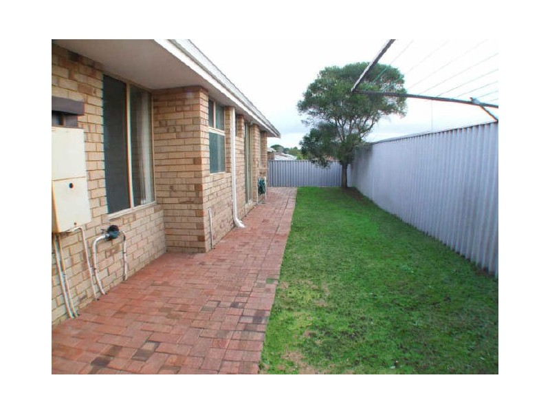 11/1-3 Stanbury Place, Kardinya WA 6163