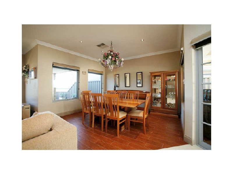 87 Aurora Drive, Atwell WA 6164
