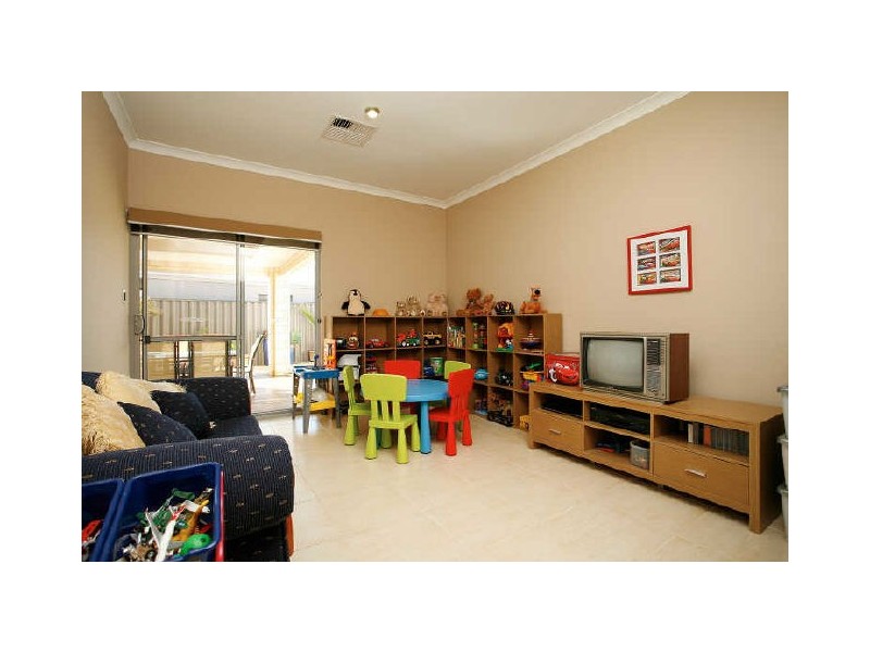 87 Aurora Drive, Atwell WA 6164