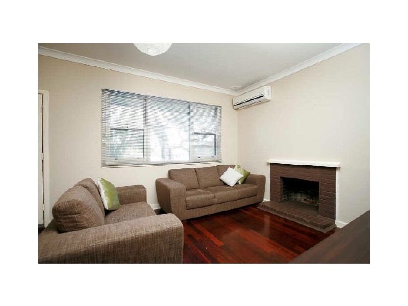 6 Paulina Way, Coolbellup WA 6163