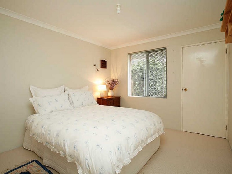 14 Paddington Court, Bibra Lake WA 6163