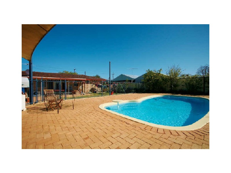 76 York Street, Beaconsfield WA 6162