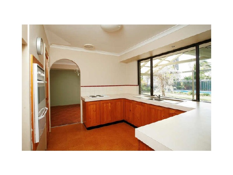 9 Wellesley Way, Samson WA 6163