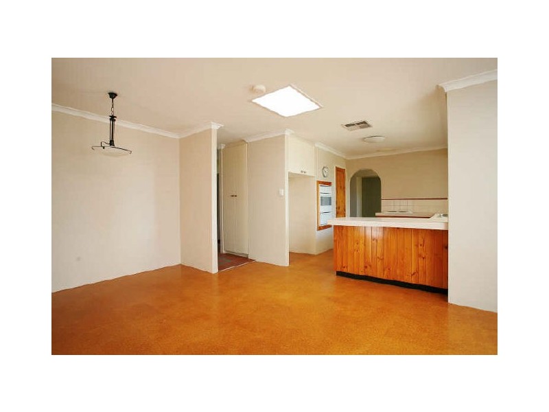 9 Wellesley Way, Samson WA 6163