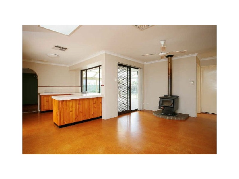 9 Wellesley Way, Samson WA 6163
