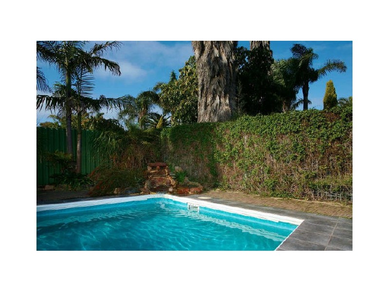 9 Wellesley Way, Samson WA 6163