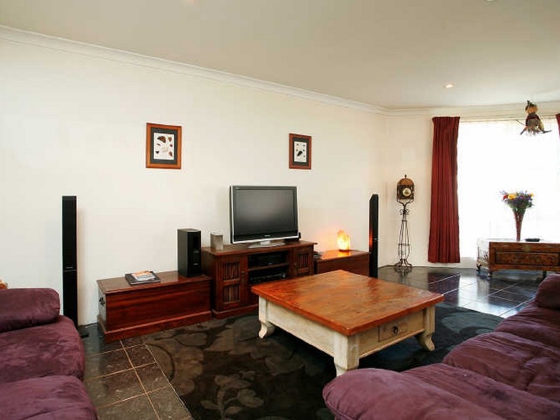 9 Alocasia Close, South Lake WA 6164