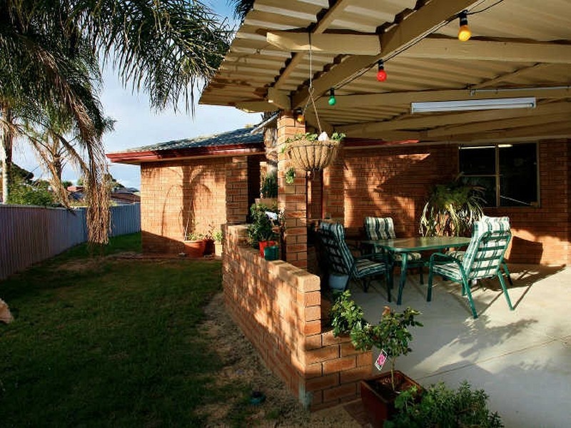9 Alocasia Close, South Lake WA 6164