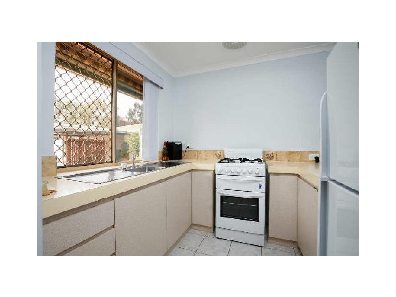 28/35 Winnacott Street, Willagee WA 6156