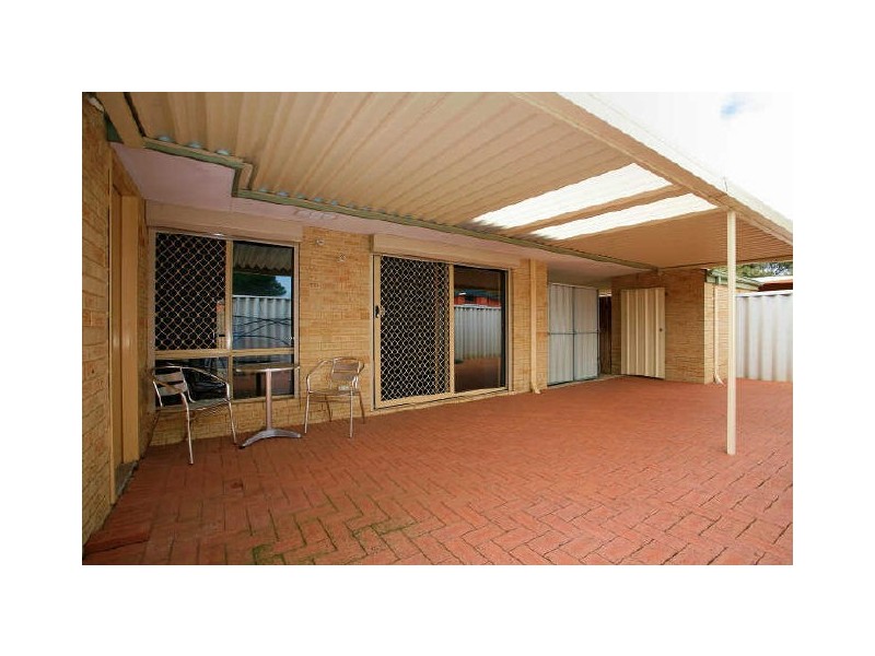 28/35 Winnacott Street, Willagee WA 6156