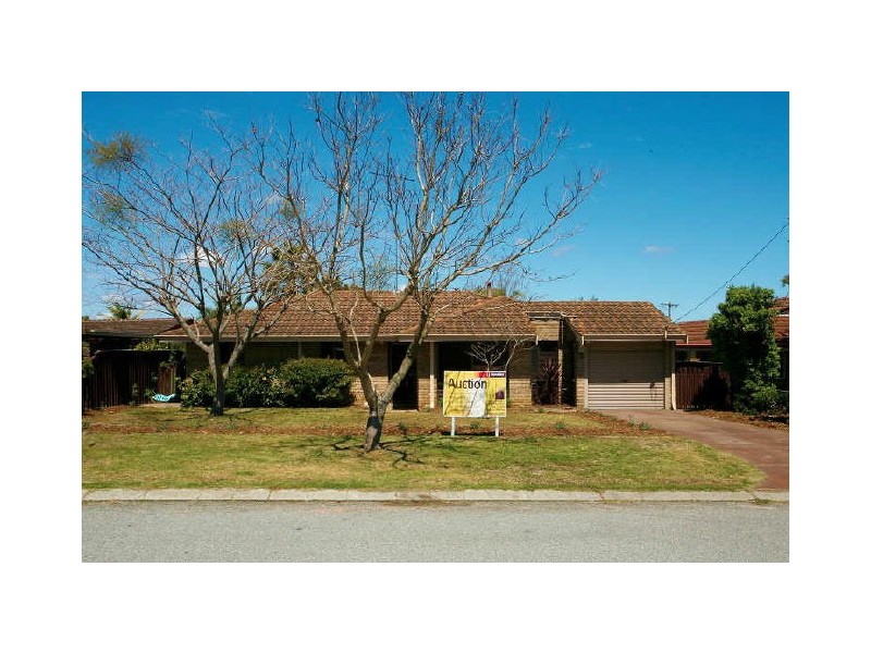 32 Moondarra Circle, South Lake WA 6164