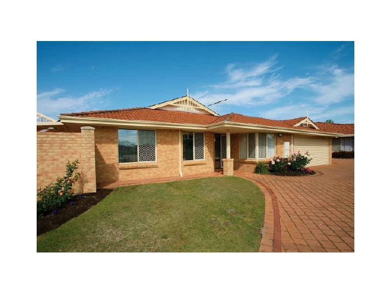 1/176A Forest Lakes Drive, Thornlie WA 6108