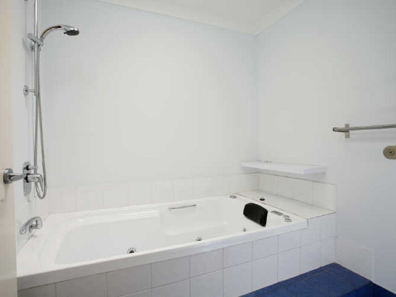 38 Savannah Circuit, Success WA 6164