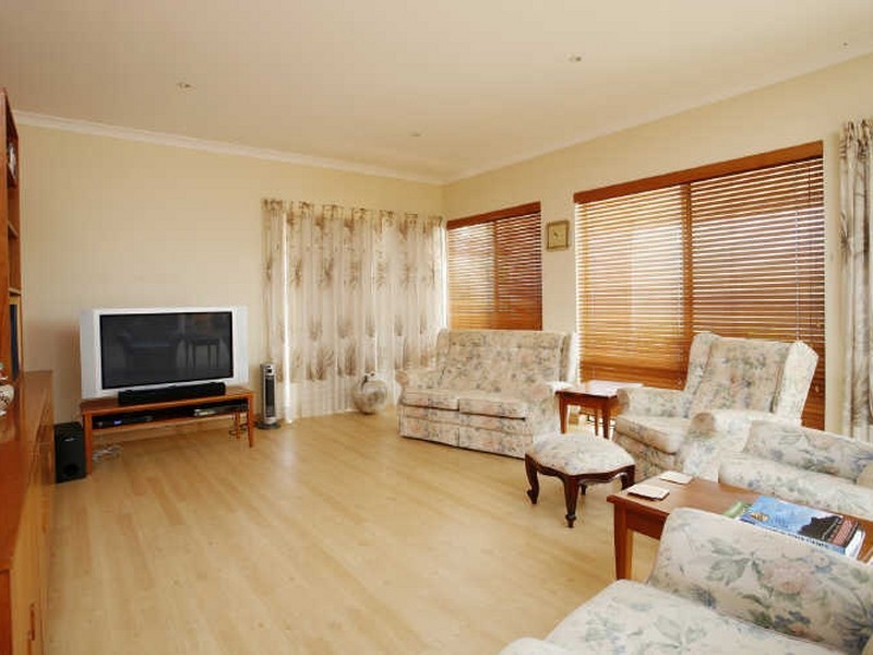 38 Savannah Circuit, Success WA 6164