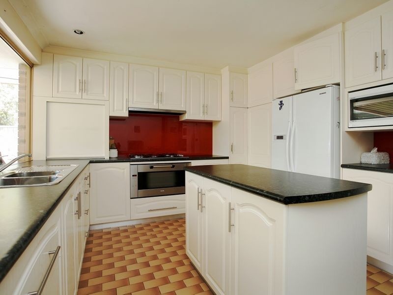 20 Zillner Close, South Lake WA 6164