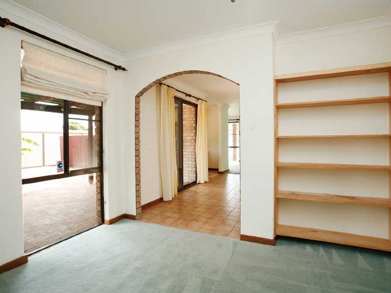 73 Barrington Street, Munster WA 6166