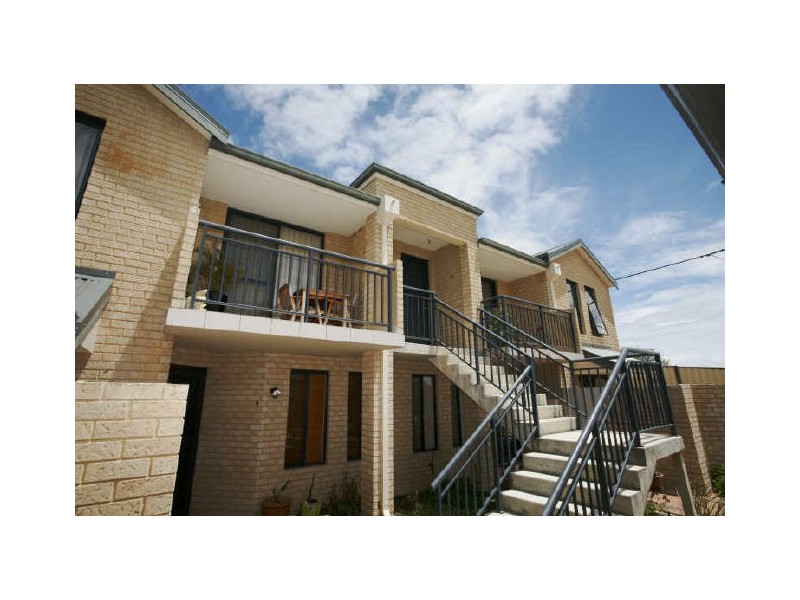 12/89 Forrest Road, Hamilton Hill WA 6163