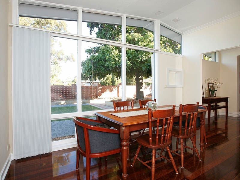 53 Spring Road, Thornlie WA 6108