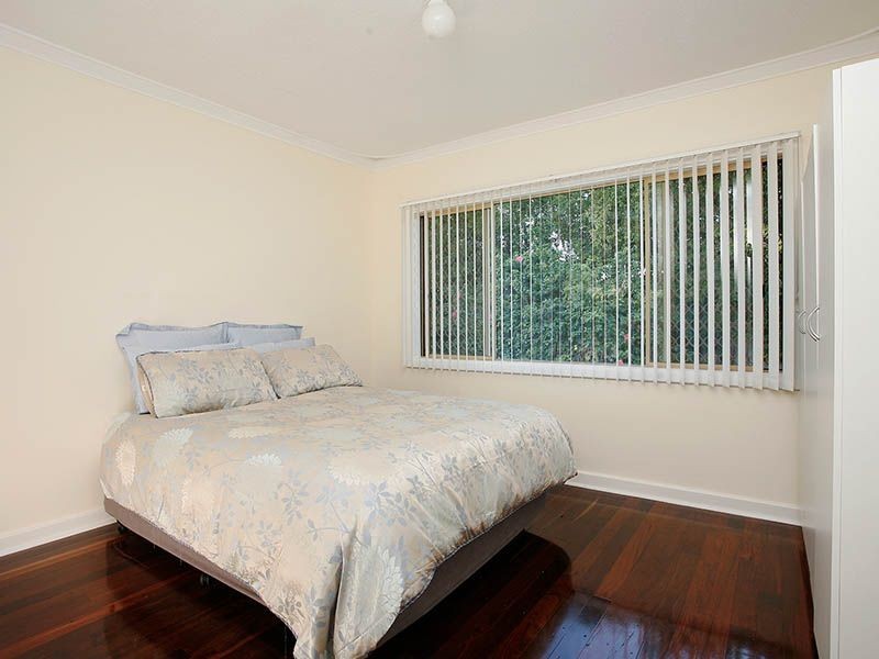 53 Spring Road, Thornlie WA 6108