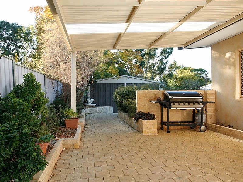 53 Spring Road, Thornlie WA 6108